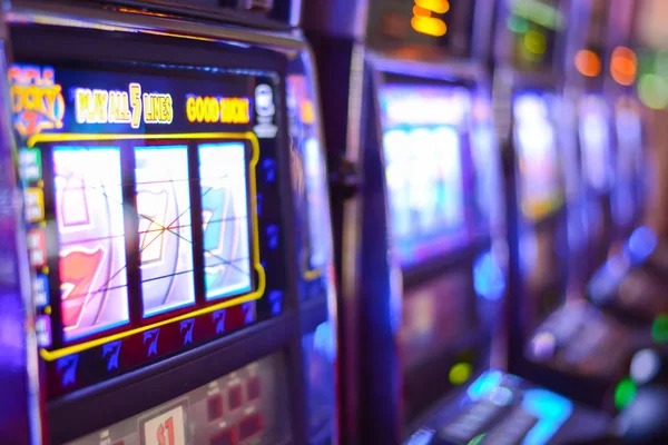 ixplay tier progression and weekly cashback dashboard